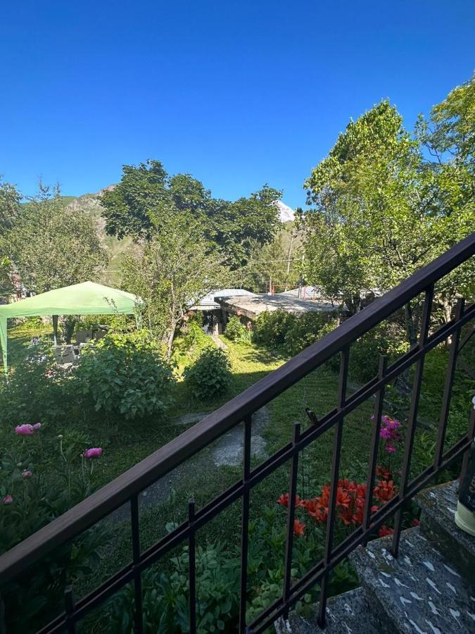 Gio-Nika Hotel Kazbegi Kültér fotó